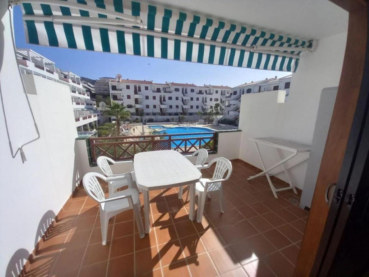 Victoria Court 2 - Lovely Apartment 65 Los Cristianos  Bagian luar foto