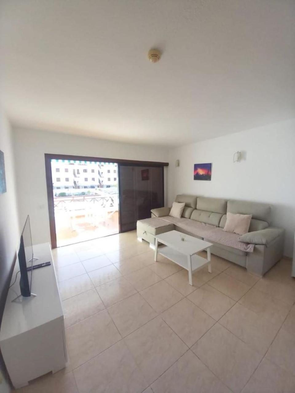 Victoria Court 2 - Lovely Apartment 65 Los Cristianos  Bagian luar foto