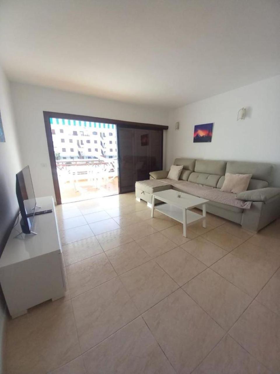 Victoria Court 2 - Lovely Apartment 65 Los Cristianos  Bagian luar foto